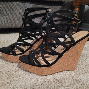Black Wedges